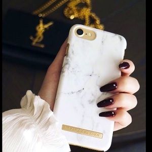 5/15$ IDeal of Sweden White Marble iPhone XS Max Case